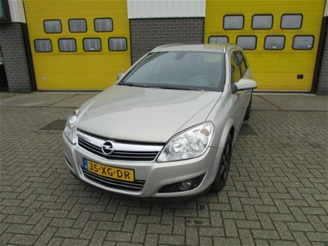 Opel Astra Wagon - 1.6 Executive /Navi/Airco/Nap - 1