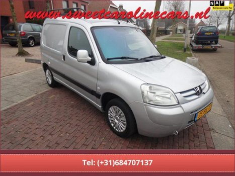 Peugeot Partner - 170C 2.0 HDI Avantage Airco, stuurpomp, elec.pakket imperiaal, trekhaak - 1