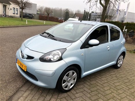 Toyota Aygo - 1.0-12V (bj 2006) 5-DEURS *85.231 ORG KM* NW APK - 1