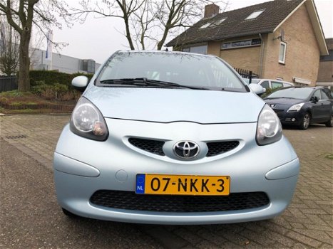 Toyota Aygo - 1.0-12V (bj 2006) 5-DEURS *85.231 ORG KM* NW APK - 1