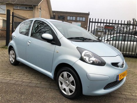 Toyota Aygo - 1.0-12V (bj 2006) 5-DEURS *85.231 ORG KM* NW APK - 1