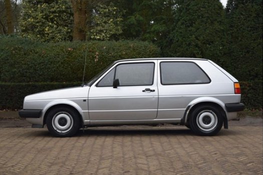 Volkswagen Golf - 1.3 4 bak - 1