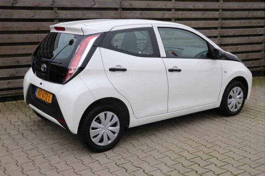 Toyota Aygo - 1.0 VVT-i x-fun Airco / 6 maand Bovag Garantie - 1