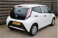 Toyota Aygo - 1.0 VVT-i x-fun Airco / 6 maand Bovag Garantie - 1 - Thumbnail