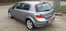 Opel Astra - 1.7 CDTi Cosmo navigatie
