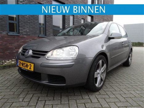 Volkswagen Golf - 1.6 automaat 5 drs nieuwstaat - 1