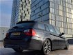 BMW 3-serie Touring - 335d High Executive 300+ PK, NAP, APK, AUT, M-sportstuur, LEER, NAVI, Shadowli - 1 - Thumbnail