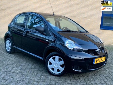 Toyota Aygo - 1.0-12V Access |NIEUWE APK|AIRCO|5DRS|NAP|DEALERONDERHOUDEN - 1