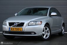 Volvo S40 - 1.6 D2 Business BTW-auto leer/navi/parkeersensor