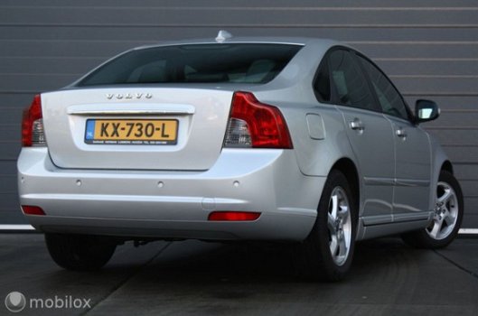 Volvo S40 - 1.6 D2 Business BTW-auto leer/navi/parkeersensor - 1