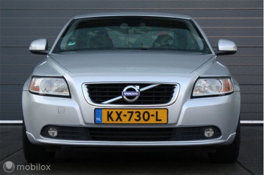 Volvo S40 - 1.6 D2 Business BTW-auto leer/navi/parkeersensor - 1