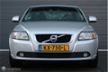 Volvo S40 - 1.6 D2 Business BTW-auto leer/navi/parkeersensor - 1 - Thumbnail