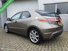 Honda Civic - 1.8 Executive zeer nette auto met Panoramadak