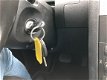 Ford Mondeo - 2.0 TDCi Futura automaat airco centrale deurvergrendeling elektrische ramen - 1 - Thumbnail