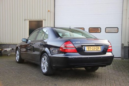 Mercedes-Benz E-klasse - 320 Avantgarde NL auto / Youngtimer / Nette auto - 1