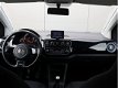 Volkswagen Up! - 1.0 high up! BlueMotion / Navigatie / Stoelverwarming / Airco - 1 - Thumbnail