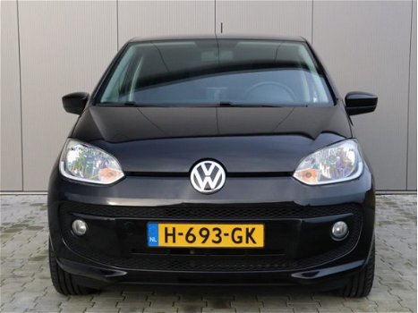 Volkswagen Up! - 1.0 high up! BlueMotion / Navigatie / Stoelverwarming / Airco - 1