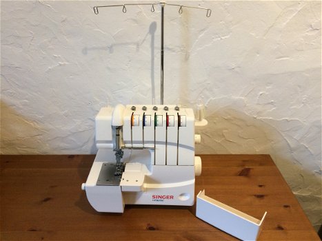 Singer 14T957DC combinatie overlock en coverlock - 1