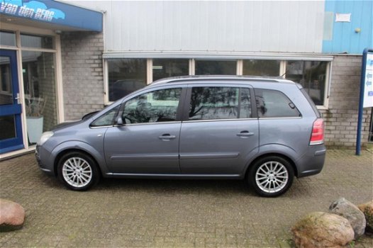 Opel Zafira - 2.2 Cosmo - 1