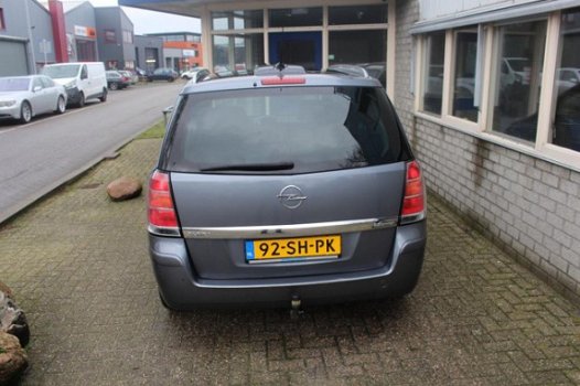 Opel Zafira - 2.2 Cosmo - 1