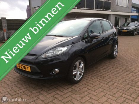 Ford Fiesta - 1.25 Titanium stoelverw airco 5 deurs nap boekjes - 1