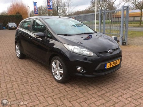 Ford Fiesta - 1.25 Titanium stoelverw airco 5 deurs nap boekjes - 1