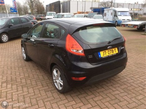 Ford Fiesta - 1.25 Titanium stoelverw airco 5 deurs nap boekjes - 1