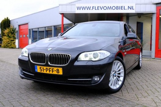 BMW 5-serie - 525d High Executive Aut. Leder/Xenon/Navi/Sportstoel/Enz - 1