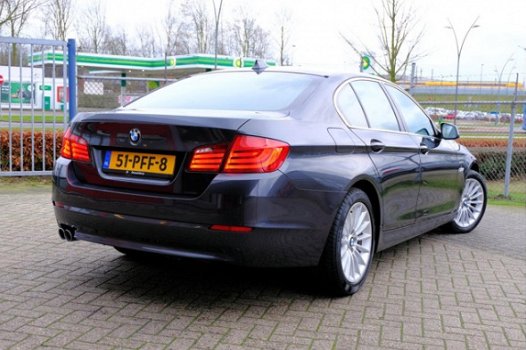 BMW 5-serie - 525d High Executive Aut. Leder/Xenon/Navi/Sportstoel/Enz - 1