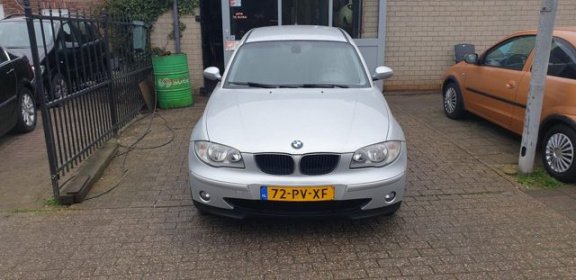 BMW 1-serie - 118d High Executive Airco nap apk bij aflevering - 1