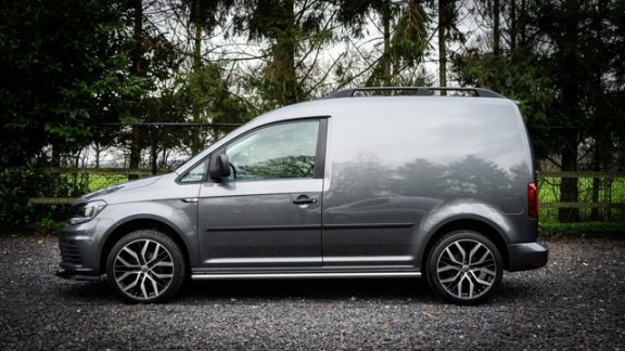 Volkswagen Caddy - 1.6 TDI L1H1 Comfortline | Trekhaak | Navi | Zeer netjes - 1