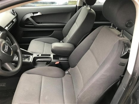 Audi A3 - 1.9 TDI Attraction CLIMA CONTROL -LICHTMETAAL VELGEN-ELECTRISCHE RAMEN - 1