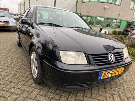 Volkswagen Bora - 2.0 Comfortline AIRCO / NAP - 1