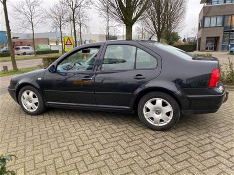 Volkswagen Bora - 2.0 Comfortline AIRCO / NAP - 1