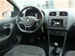 Volkswagen Polo - 1.2 TSI Comfortline 66kw (Cruise control, parkeersensoren V+A) RIJKLAAR - 1 - Thumbnail