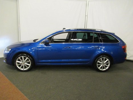 Skoda Octavia - 1.6 TDi Greentech Style Business (1e.eig/Xenon/Pano) - 1