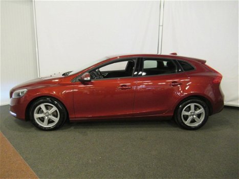 Volvo V40 - 1.6 D2 Base Business (Navi/Led/Cruise) - 1