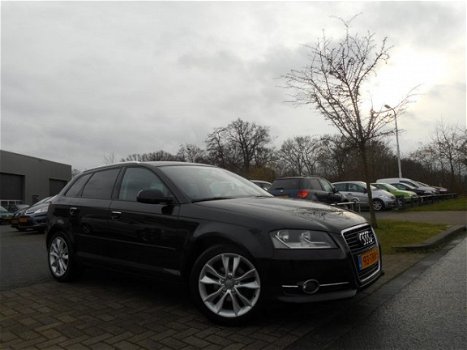 Audi A3 Sportback - 1.6 TDI Ambition Pro Line Business ACC/CRUISE/LMV/TREKH - 1