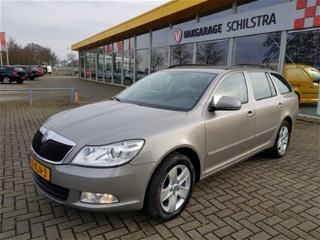 Skoda Octavia Combi - Navigatie / Trekhaak / Stoelverwarming 1.4 TSI Greentech Ambition Business Lin - 1