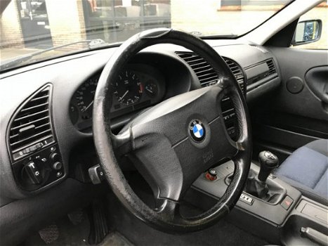 BMW 3-serie Touring - 316i Executive APK 01-2021 - 1