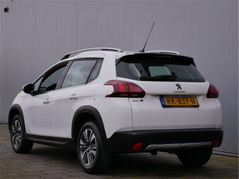 Peugeot 2008 - 1.2 Turbo 110pk PureTech Allure AUTOMAAT Navigatie / Camera / Bluetooth / Trekhaak - 1