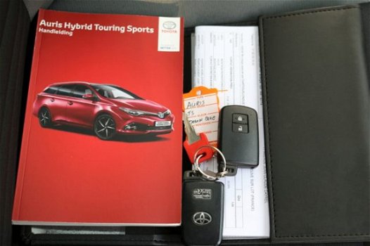 Toyota Auris Touring Sports - 1.8 Hybrid Trend, Panoramadak, Safety Sense - 1