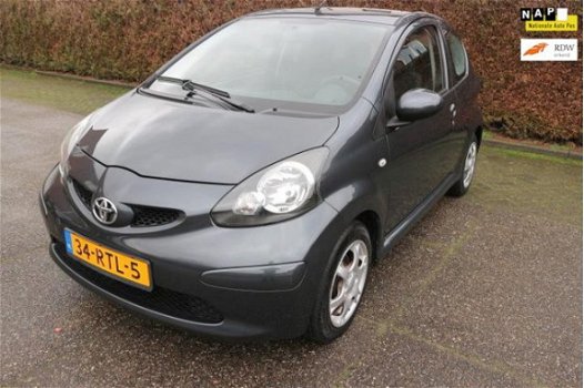 Toyota Aygo - 1.0-12V - 1