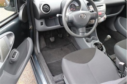 Toyota Aygo - 1.0-12V - 1