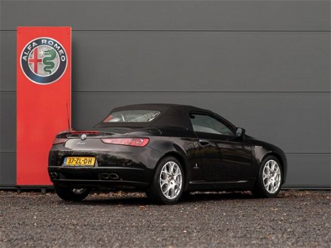 Alfa Romeo Spider - 2.2 JTS Exclusive | Leer | Elektr.stoelen | Stoelverwarming - 1