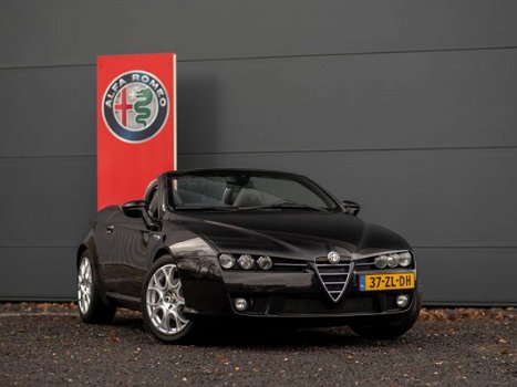 Alfa Romeo Spider - 2.2 JTS Exclusive | Leer | Elektr.stoelen | Stoelverwarming - 1