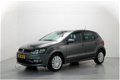 Volkswagen Polo - 1.4 TDI 90pk Comfortline Navigatie Parkeersensoren Stuurbediening Airco - 1 - Thumbnail