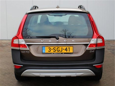 Volvo XC70 - 2.0 D4 FWD Nordic Leder Standkachel FM-Navi - 1