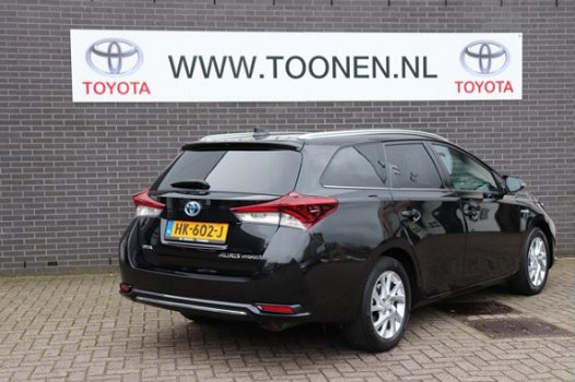 Toyota Auris Touring Sports - 1.8 Hybrid Lease DEALER ONDERHOUDEN - 1