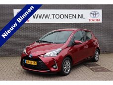 Toyota Yaris - 1.5 Hybrid TeamD Navigatie-Stoelverwarming